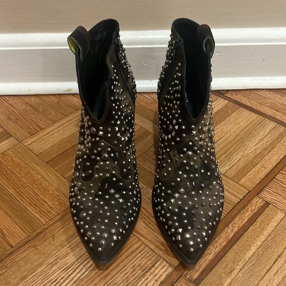 Elena Iachi camo studded booties size 40